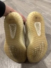 Yeezy Boost 350 V2 Primeknit Low Top Lace-Up Cushioned 3