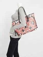 Louis Vuitton Limited Edition / Crafty Neverfull N... 2