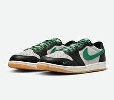 Jordan 1 LOW OG IR2283 030 , Sizes 4