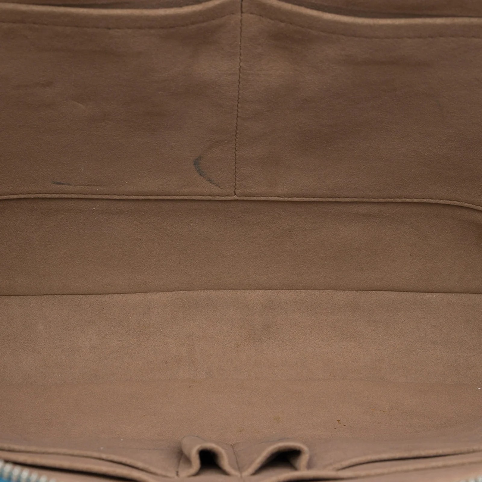 Grained Porte Documents Voyage 4