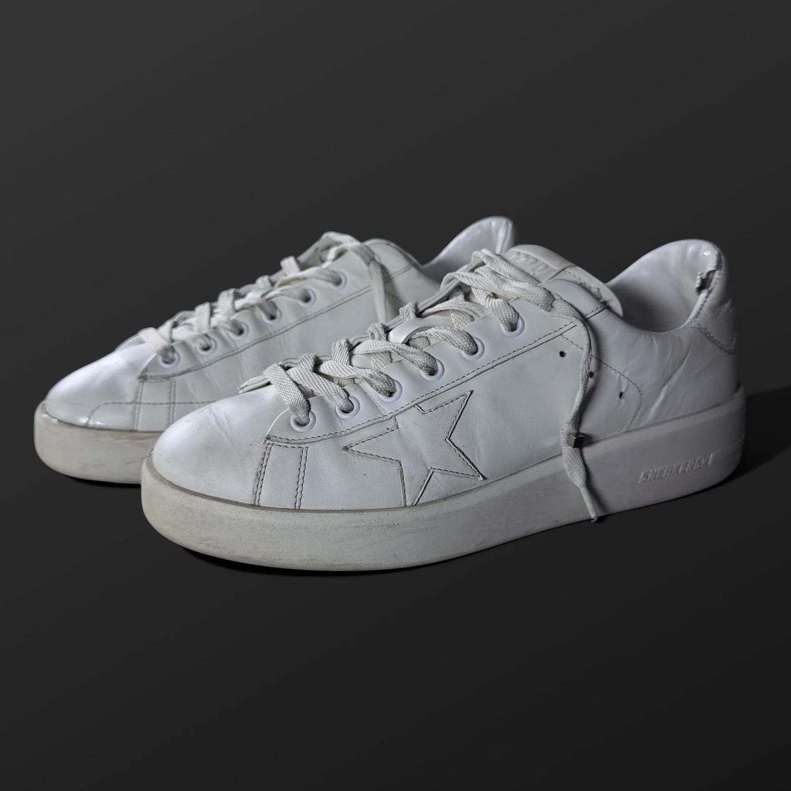 Golden Goose — Golden Goose Star Low Top Size 40 US-7.5 — Sneaker — resale