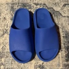 Size 12 - Yeezy Slide 3