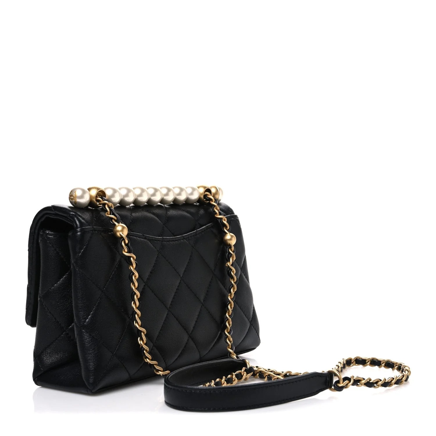 Chic Pearls Flap 3