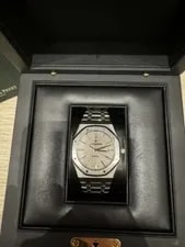 Audemars Piguet Royal Oak Silver - 15400ST.OO.1220ST.02 2