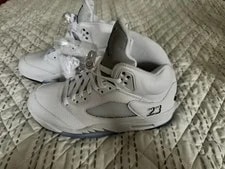 Jordan Air 5 Retro ’s Mid Top Lace Up 2