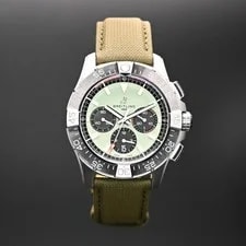 Breitling — Breitling Avenger B01 Chronograph AB0147 44mm Green Dial Stainless Steel — Watch — resale