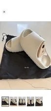 Yeezy Slide YS-01 • • Size6M/7W 3