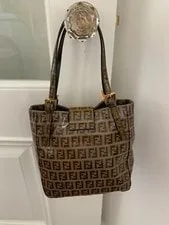 Fendi 1990s Plaque in Excellent Condition 2