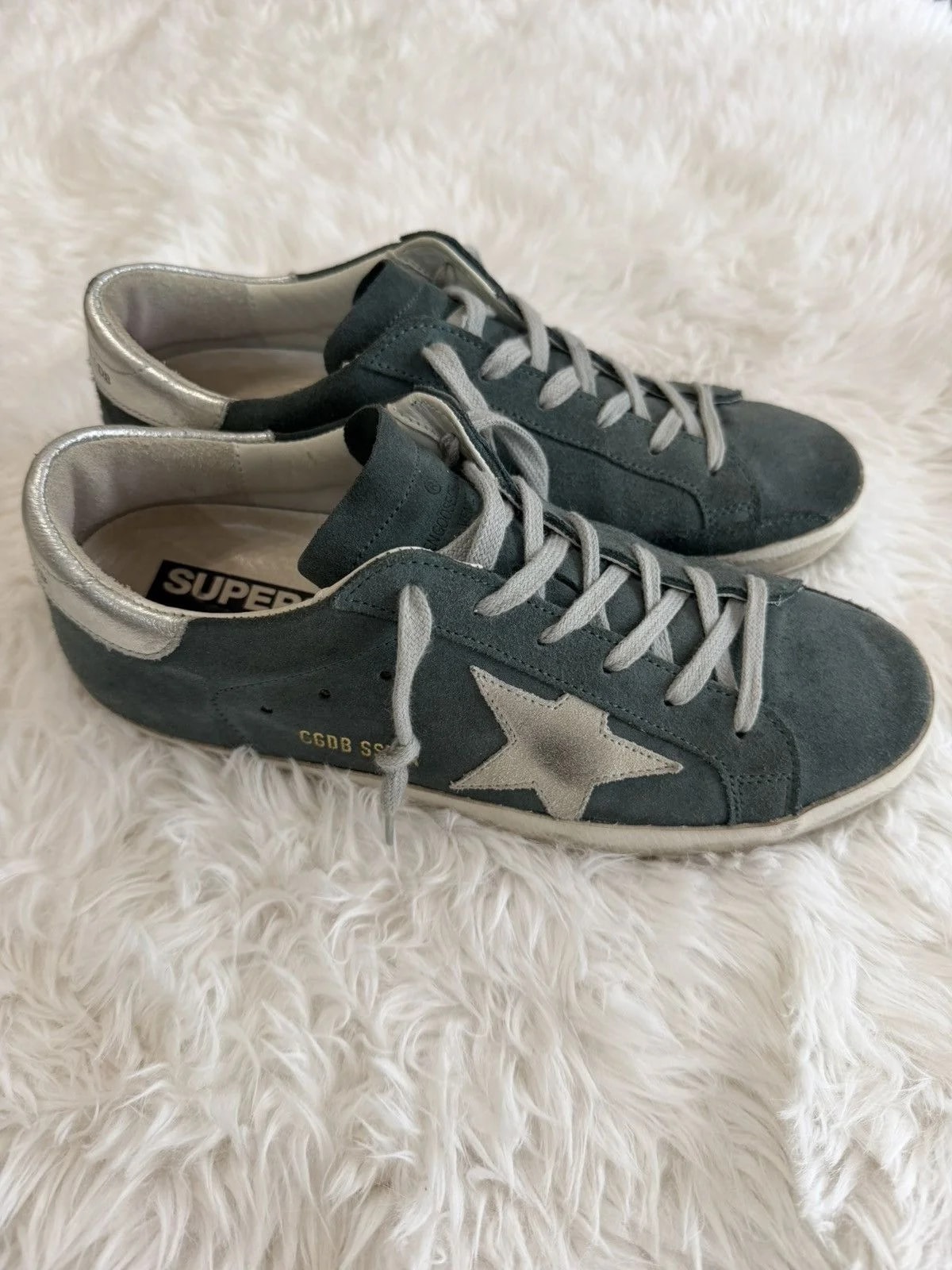 Golden Goose — Golden Goose Deluxe Brand Superstar — Sneaker — resale