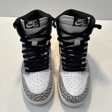 Air Jordan 1 Retro OG High Size 5.5Y Excellent Condition With Box 2