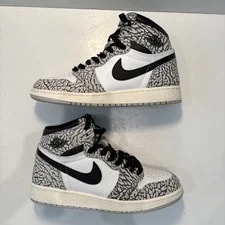 Air Jordan 1 Retro OG High Size 5.5Y Excellent Condition With Box 3