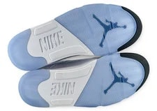 Size 11M/12.5W - Jordan 5 Retro Metallic (2026) -103 2