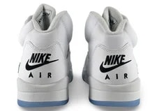 Size 11M/12.5W - Jordan 5 Retro Metallic (2026) -103 4
