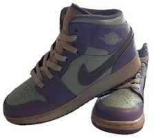 Air Jordan — Air Jordan 1 Mid Pulse — Sneaker — resale