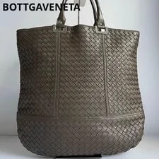 Bottega Veneta — Authentic Bottega Veneta Greige Italy Auth — Handbag — resale