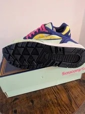 New Saucony 6000 Size 9 4