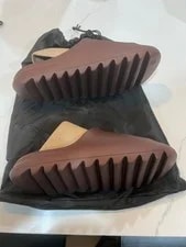 Yeezy — Size 11 - Yeezy Slide — Sneaker — resale
