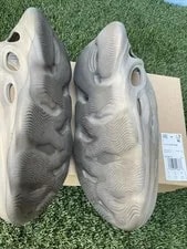 Adidas Yeezy Foam Runner RNR ’S Size 11 - With Box 4