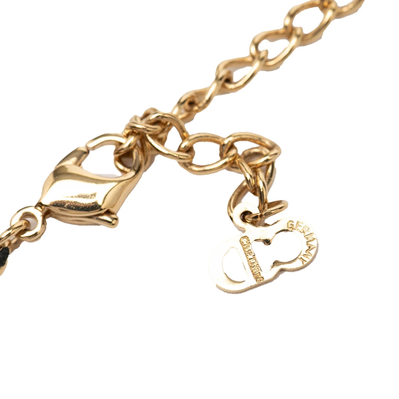 CD Logo Chain 4