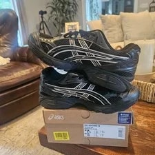 Size 8.5- Asics Gel Kayano 14 3