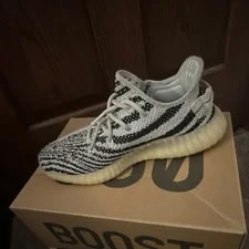 Adidas Yeezy Boost 350 V2 CP9654 Kanye West / Low Top 4