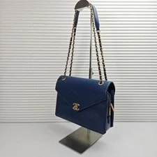 Chanel Envelope Flap Messenger Medium V-Stitch 4