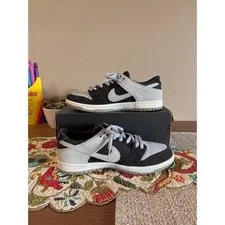 Size 9 - 2017 Nike SB Zoom Dunk Low Pro 854866 001 2
