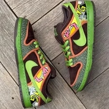 Nike SB — Nike SB Dunk Low “De la Soul” — Sneaker — resale