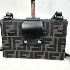 Fendi Mamma Baguette Crossbody Pattern 2