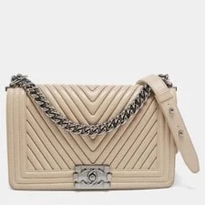 Chanel — Chanel Boy Flap Medium Chevron Chain — Handbag — deal