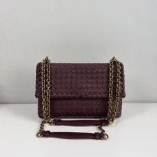 Bottega Veneta — Bottega Veneta Authentic 24*16 — Handbag — resale