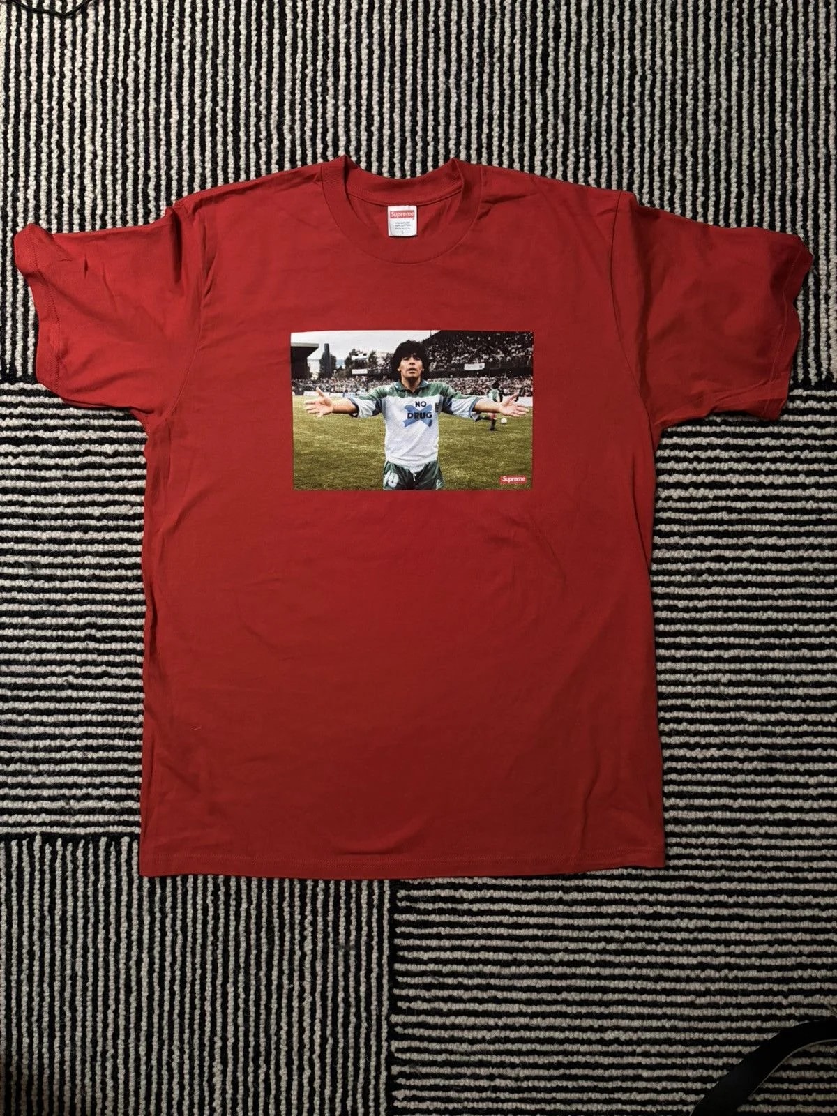 Supreme — Supreme Maradona Tee Never Worn — streetwear — resale