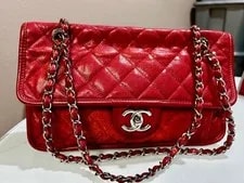 Chanel — Authentic Chanel Flap — Handbag — resale