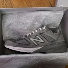 Size 9 - New Balance 990 V5 3