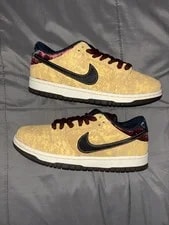 Size 6 - Nike Dunk SB Low City of Cinema 2