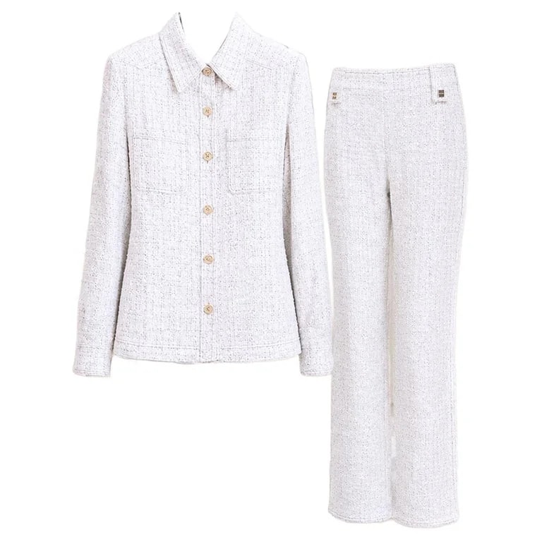Chanel 2001 Runway Suit With CC Buttons 38 FR