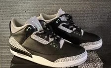 Air Jordan 3 Retro Glow ’S 4