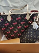 Louis Vuitton — Louis Vuitton Takashi Murakami Neverfull — Handbag — resale