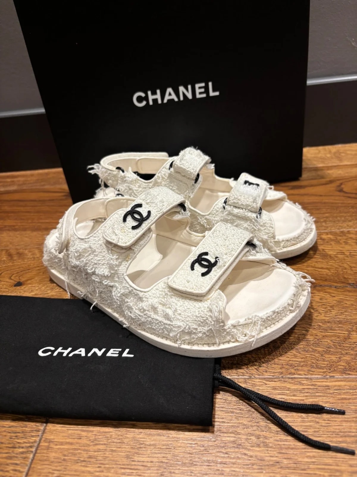 Chanel Textile With Frayed Edges, Sole 3