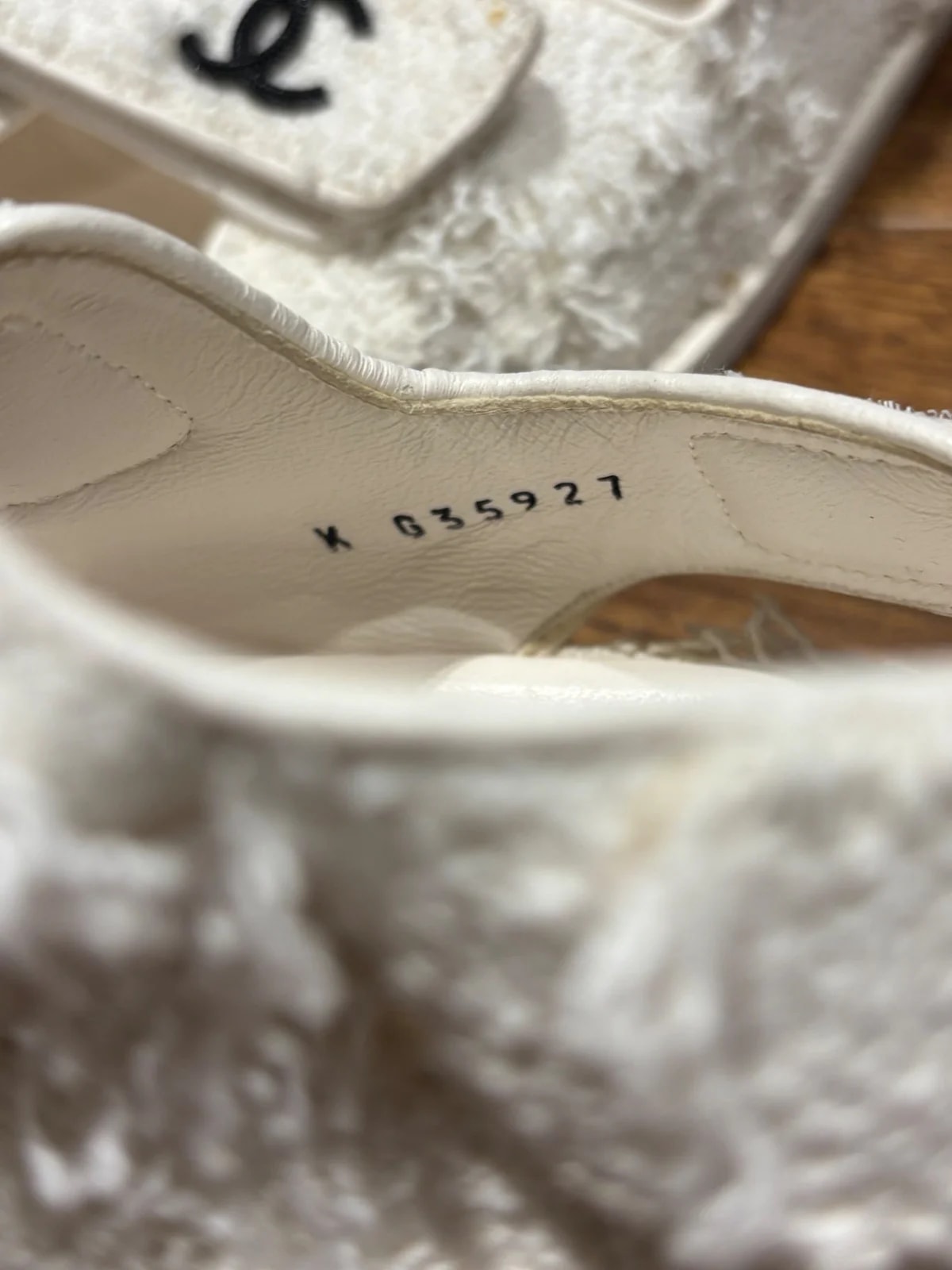 Chanel Textile With Frayed Edges, Sole 4