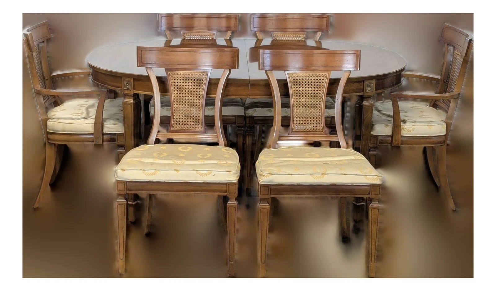 Thomasville — Thomasville Traditional Oval Extension Dining Set With 6 Cane-Back — Furniture — resale