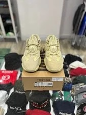 Yeezy 500 Super Moon Size: 9 4