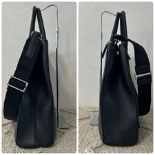 Prada Galleria Business 4
