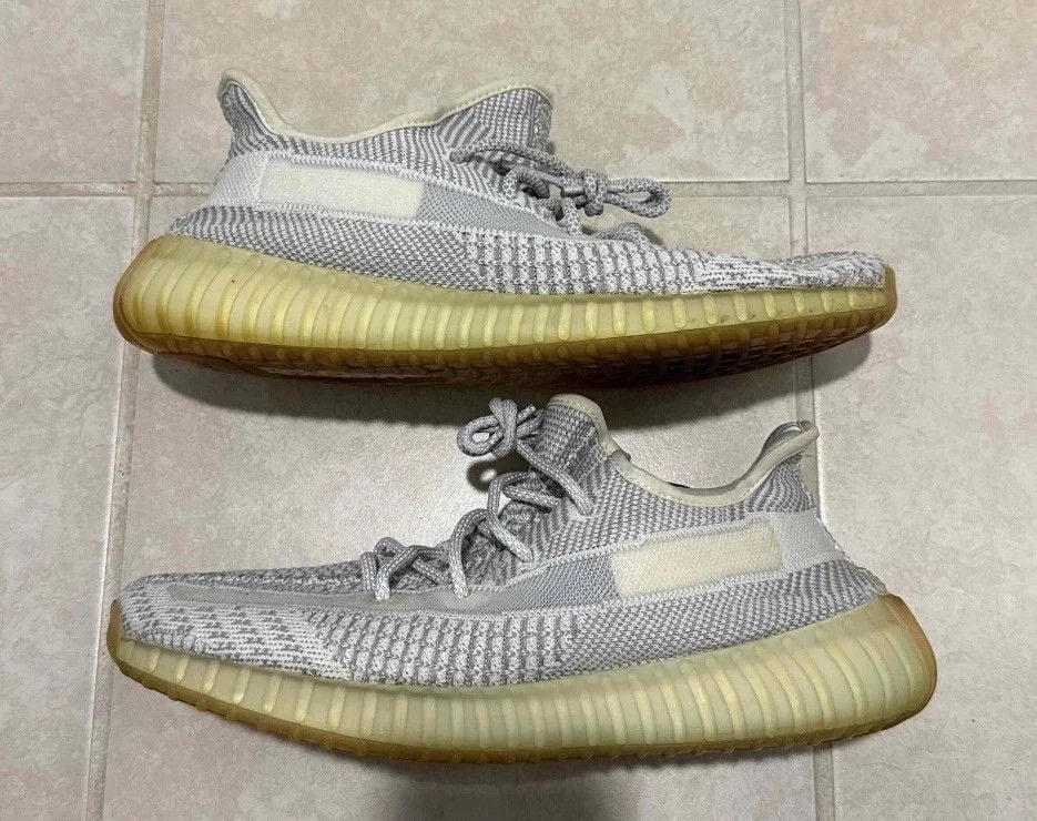 Yeezy — Yeezy 350 V2 Non Reflective — Sneaker — resale