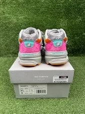Size 8.5 - Dtlr X New Balance 990v3 Miami Drive 4