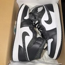 Size 11 - Air Jordan 1 SE Mid Elephant 2