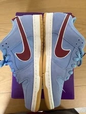 ⁠Nike SB Dunk Low Pro Philadelphia Phillies Size 10.5 DQ4040-400 Valor Gum 2