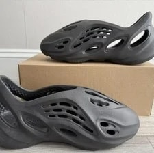 Yeezy Foam Rnnr Slip-On Athletic Low Top Upper 4