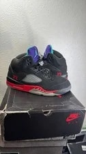 Air Jordan — Air Jordan 5 Retro Top 3 ’S — Sneaker — resale