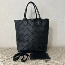 Bottega Veneta — Bottega Veneta Maxi 2WAY — Handbag — resale